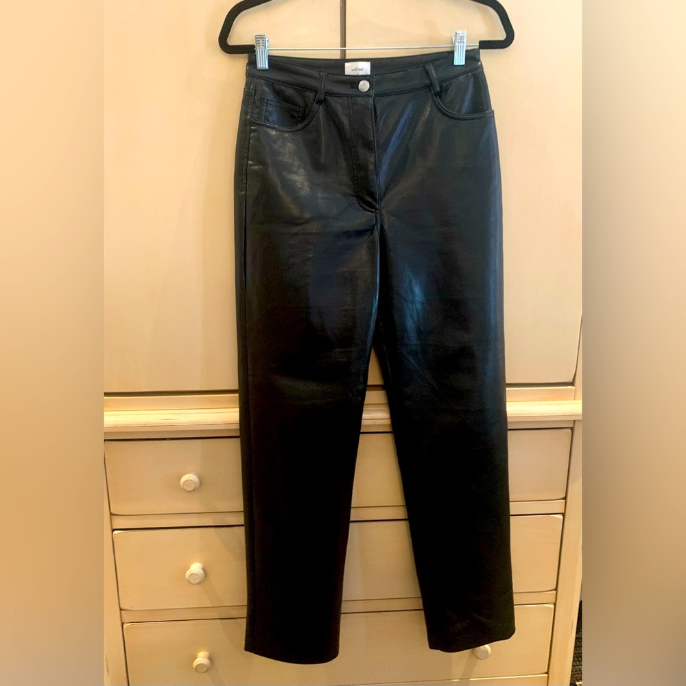 Aritzia/Wilfred Melina black pleather pants. Women size 6.
